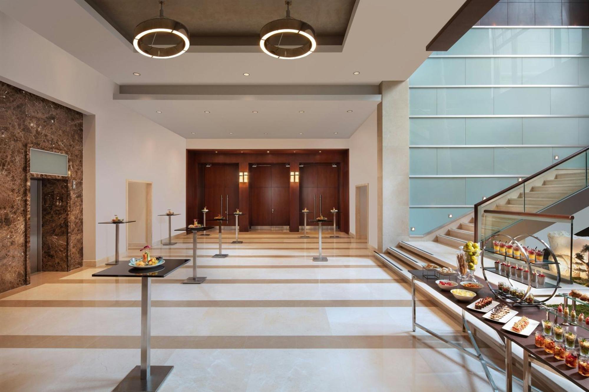 Отель Sheraton Levent Стамбул